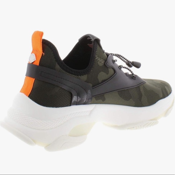 Steve Madden Myles Camo Sneakers - Picture 2 of 7